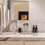 Ando Living - Sao Nicolau House Aparthotel
